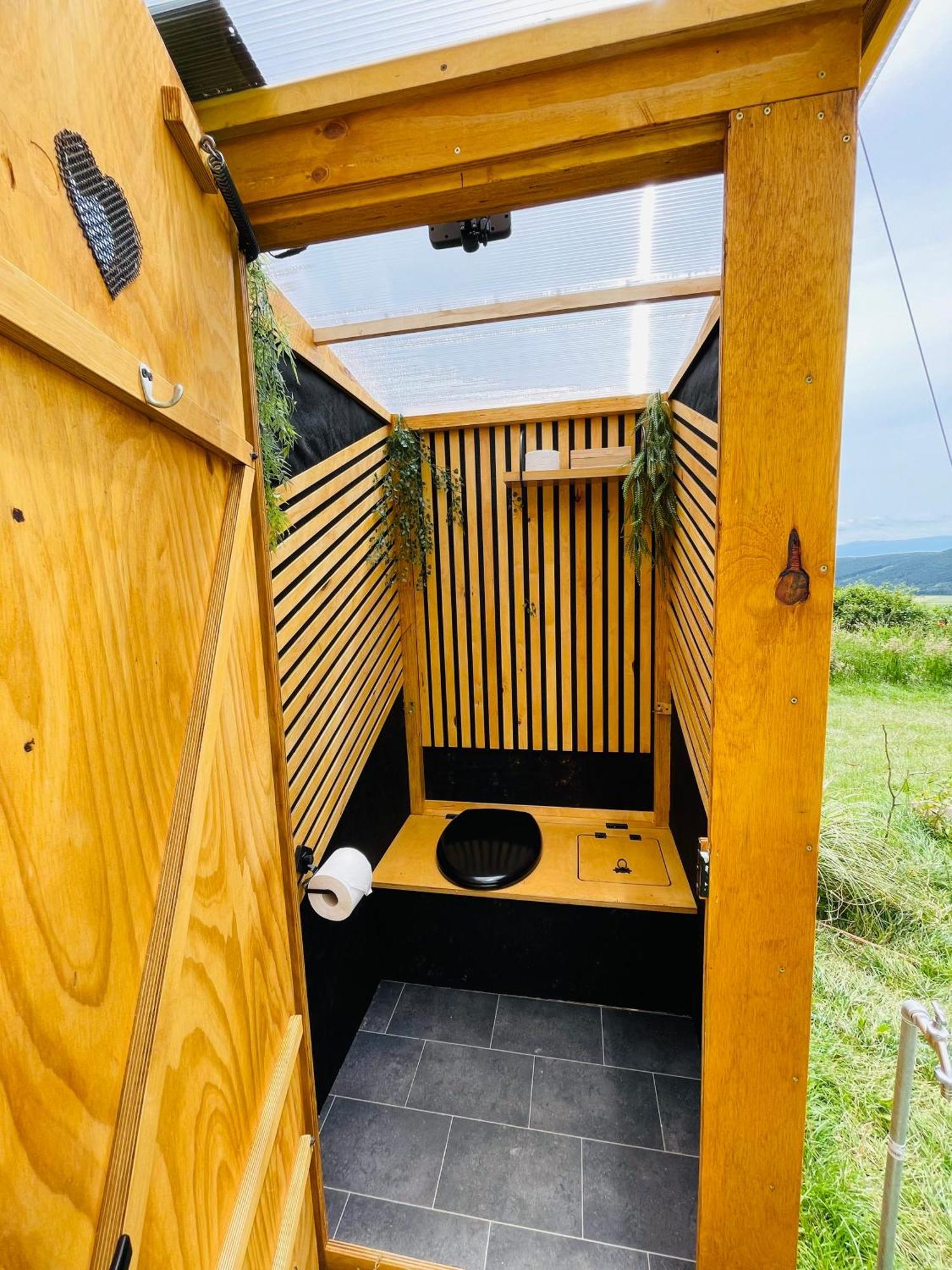 Glamping Hohe Wand - Zelt Mit Sternenfenster Und Whirlpool Maiersdorf Exterior foto