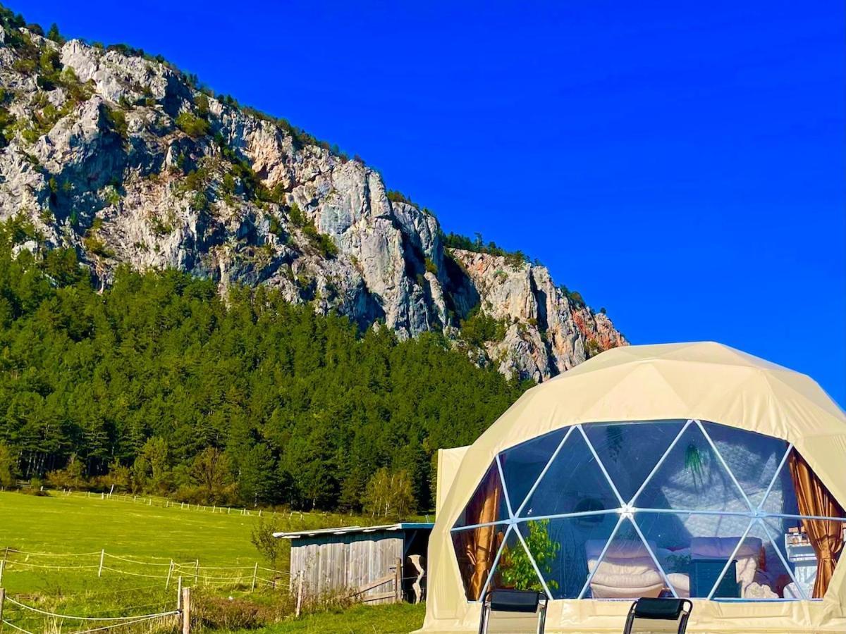 Glamping Hohe Wand - Zelt Mit Sternenfenster Und Whirlpool Maiersdorf Exterior foto