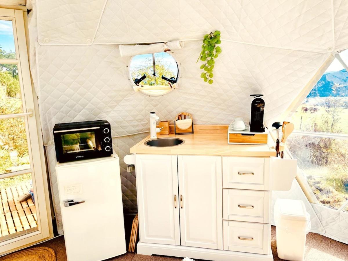 Glamping Hohe Wand - Zelt Mit Sternenfenster Und Whirlpool Maiersdorf Exterior foto